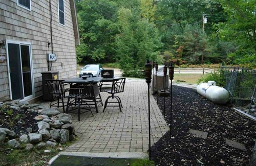 Alton House | Cozy and comfortable 3 bedroom.