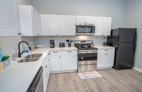 Nevada Street Apartment | Cozy and Lovely 2BR 2BA Apt#A Near Lively Downtown
