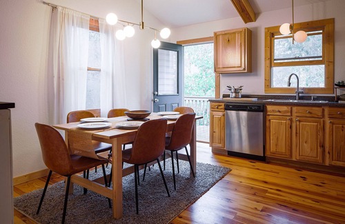 Lake Lure Ski Chalet | cozy and modern chalet in nature, outside hot tub!