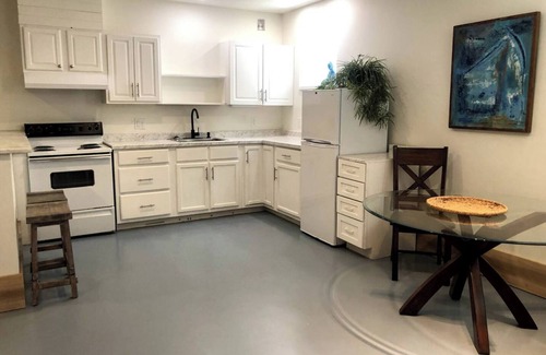 Sylva Apartment | Cozy and Modern Downtown Sylva Studio