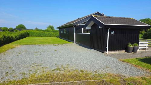 Skovmose House | Cozy And Modern Holiday Home With All Equipment