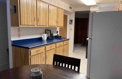Butte House | Cozy and Quaint 2 Bedroom close to the Lady of the Rockies