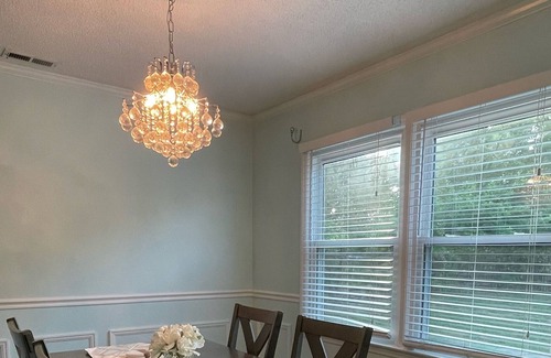 Charlotte House | Cozy and quiet 3 bedroom home