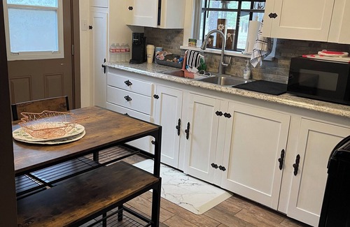 Flagstaff Apartment | Cozy and quiet Cabin in the Woods