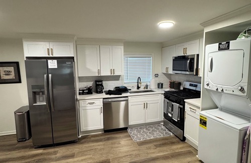 Atlanta Apartment | Cozy and relaxing apartment with Free WiFi located in vibrant Atlanta.