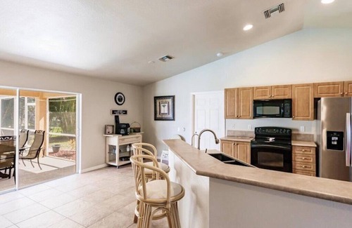 Burnt Store House | Cozy and relaxing Cape Coral Getaway!