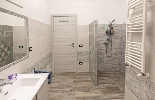 Quartiere XI Portuense Apartment | Cozy and renovated ground floor apartment connected