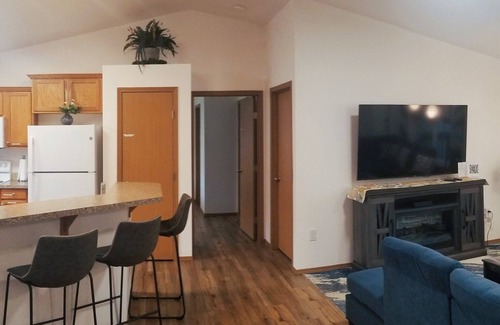 Grayland House | Cozy and serene vacation home for the entire family - 2 minutes from the beach!