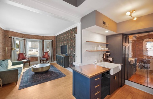 Rio Grande Apartment | Cozy and stylish getaway close to everything!