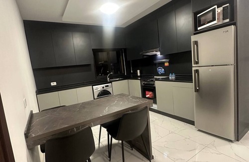 Suwailih Apartment | Cozy and Tranquil Rooftop Near Al Services 23