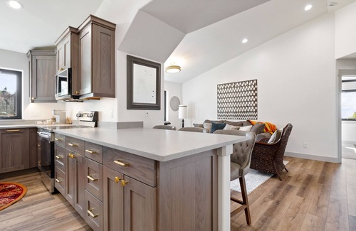 Cottonwood Heights Apartment | Cozy Apartment about a mile from Big Cottonwood Canyon