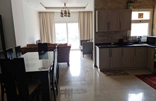 Qasr an-Nil Apartment | Cozy apartment in a gated community compound in New Cairo.