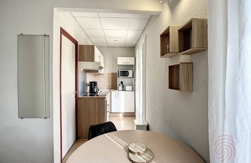 Lamalou-les-Bains Apartment | Cozy Apartment with Balconies in Quiet Area, 50m from Thermal Baths in Lamalou-les-Bains