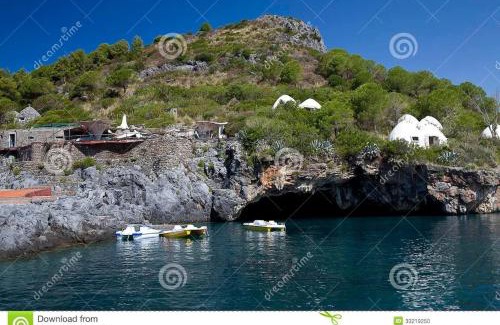 Bonifati Apartment | Cozy Apartment in Cittadella del Capo with Sea View