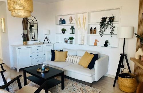 Torreblanca Apartment | Cozy apartment - Balcony & Sea View