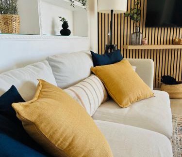Torreblanca Apartment | Cozy apartment - Balcony & Sea View