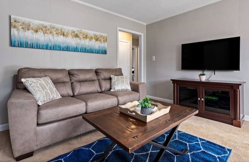 Fayetteville Condo | Cozy apartment close to everything!