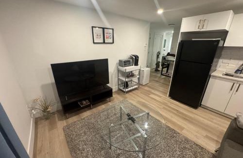 Dieppe House | Cozy Apartment close to Moncton Airport