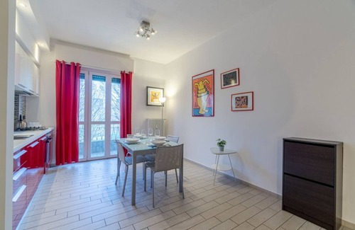 Lingotto Apartment | Cozy apartment equipped with every comfort that can accommodate up to 4 people. The house is located in the Lingotto district, just a 15-minute walk from the station of the same name and from the Fiera, and is nearby Piazza Bengasi with the new undergrou