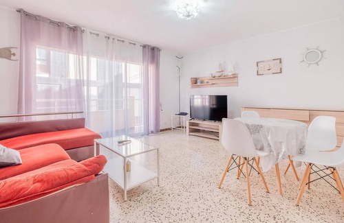 Costa Dorada Apartment | Cozy apartment in L'Ametlla de Mar