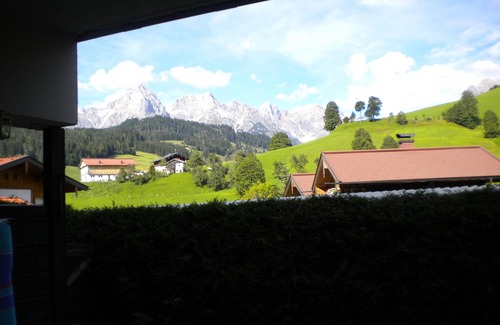 Maria Alm am Steinernen Meer Apartment | Cozy apartment "Hansl" directly in the ski u. Hiking area, swimming pool + sauna