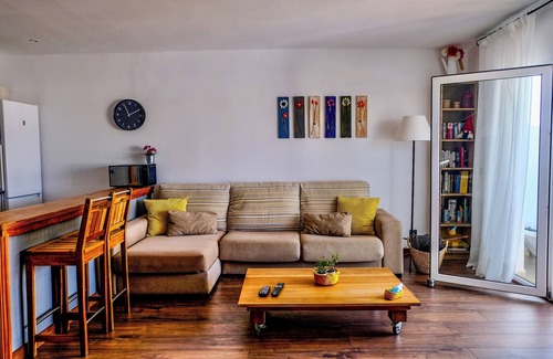 Costa Teguise Apartment | Cozy apartment in quiet complex seafront 5 minutes from the beach