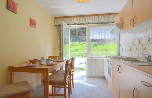 Hillesheim Apartment | Cozy Apartment in Kerpen with Garden