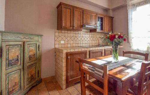 Montone Apartment | Cozy Apartment In Montone