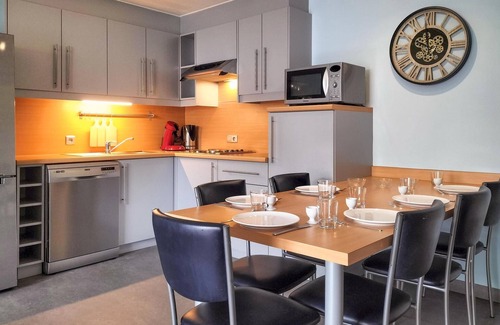 Mariakerke Apartment | Cozy apartment in Oostende with WiFi