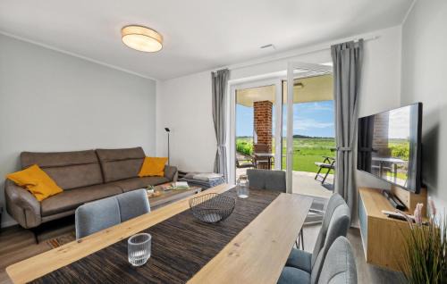 Ovelgonne Apartment | Cozy Apartment In Ovelgönne With Sauna