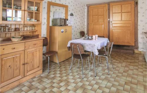 Plaine Apartment | Cozy Apartment In Plaine With Wifi