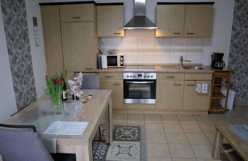 Strotzbusch Apartment | Cozy Apartment in Strotzbüsch near Eifel Center