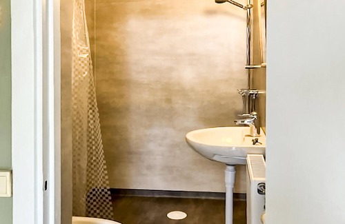 Kristinehamn Apartment | Cozy apartment in Kristinehamn