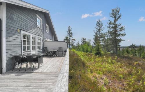Syssleback Apartment | Cozy Apartment In Sysslebäck With Sauna