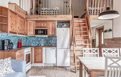 Syssleback Apartment | Cozy Apartment In Sysslebäck With Wifi