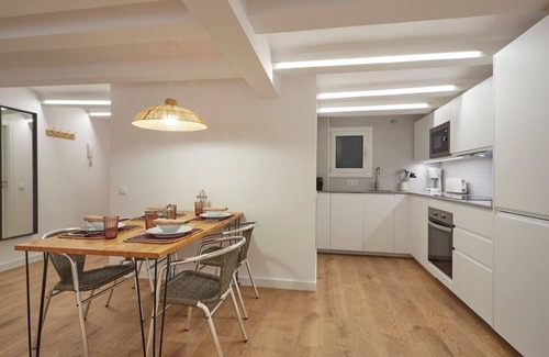 L'Antiga Esquerra de l'Eixample Apartment | Cozy apartment in the Eixample neighborhood