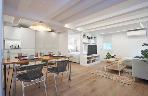 L'Antiga Esquerra de l'Eixample Apartment | Cozy apartment in the Eixample neighborhood