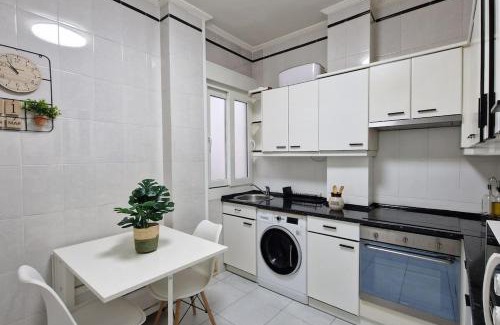 Indautxu Apartment | Cozy apartment in the City Center by ALOHA Bilbao
