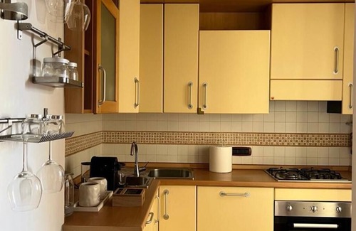 Arenella Apartment | Cozy apartment in the heart of the lively Vomero district