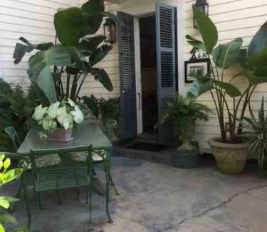 Faubourg Marigny Apartment | Cozy apartment in the Marigny