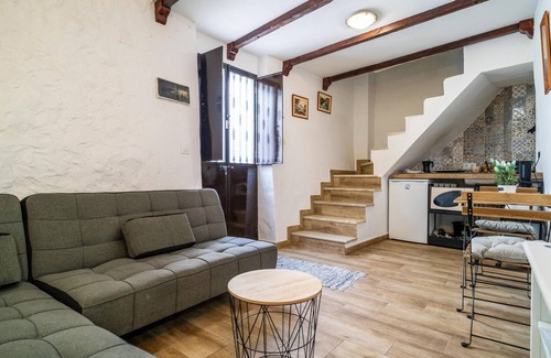 Ubrique Apartment | Cozy apartment in Ubrique with WiFi