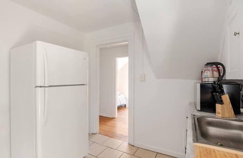 Ypsilanti Apartment | Cozy Apartment in Ypsi with Wi-Fi
