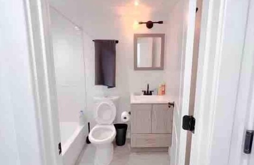 Petworth Bed & Breakfast | Cozy Apartment is in the Perfect Location in NW DC