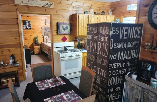 Hayesville Apartment | Cozy apartment located in a quiet subdivision across from beautiful Lake Chatuge
