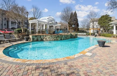 Tucker Apartment | Cozy Apartment/Loft 15 minutes away from downtown Atlanta. Pet-Friendly