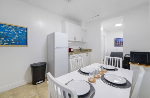 Flagami Apartment | Cozy apartment near to Airport