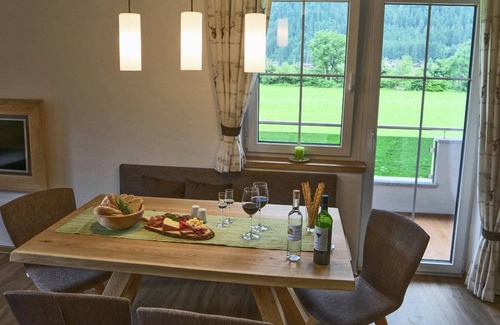Burgstall Apartment | Cozy Apartment near Ski Area in Mayrhofen