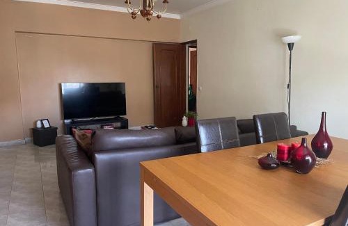 Santa Iria de Azoia Apartment | Cozy apartment near Parque das Nações