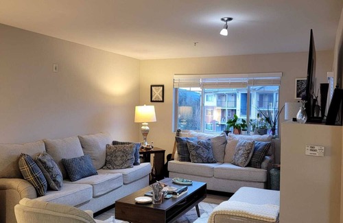 Issaquah Highlands Apartment | Cozy Apartment, near to marketplace, Sewdish, bus station