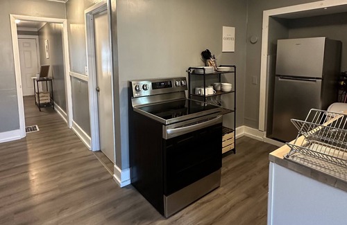 South Hyde Park Apartment | Cozy Apartment near the Plaza!